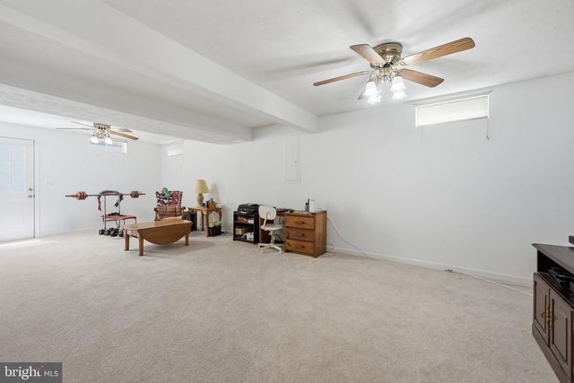 4917 FRISHMAN CT, Woodbridge, VA 22193