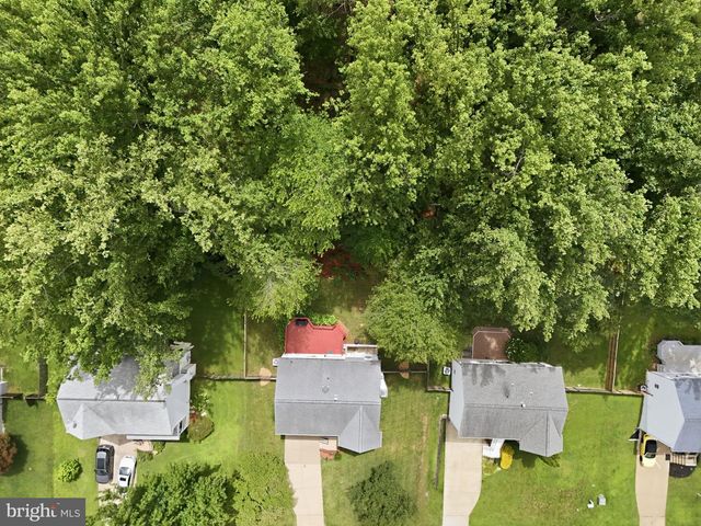 4917 FRISHMAN CT, Woodbridge, VA 22193