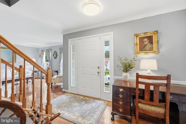 4917 FRISHMAN CT, Woodbridge, VA 22193