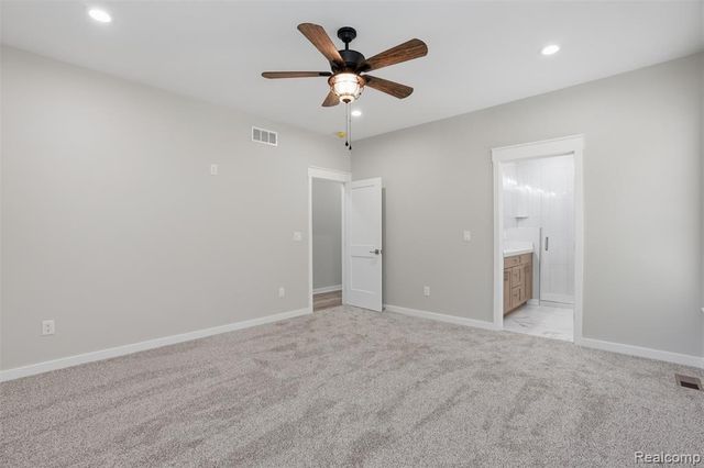 6320 Birch Meadows Lane, Fowlerville, MI 48836