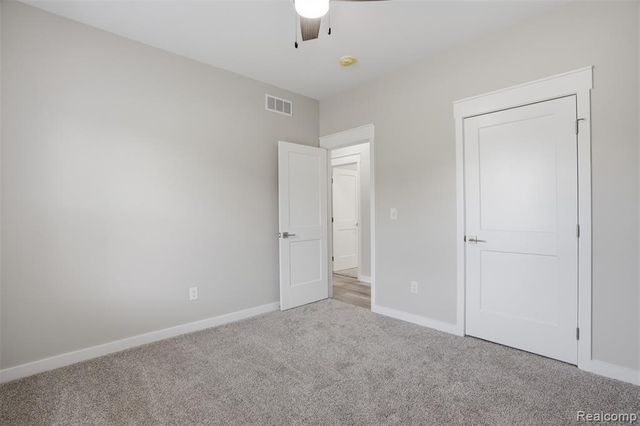 6320 Birch Meadows Lane, Fowlerville, MI 48836
