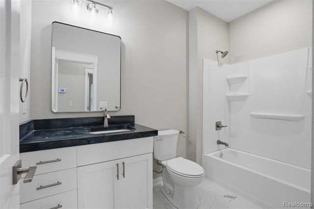 6320 Birch Meadows Lane, Fowlerville, MI 48836