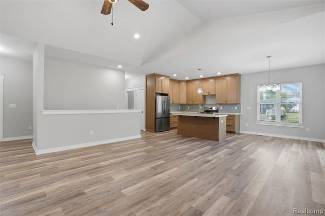 6320 Birch Meadows Lane, Fowlerville, MI 48836