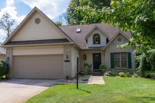 2151 Woodland Estates Dr, Elkhart, IN 46514