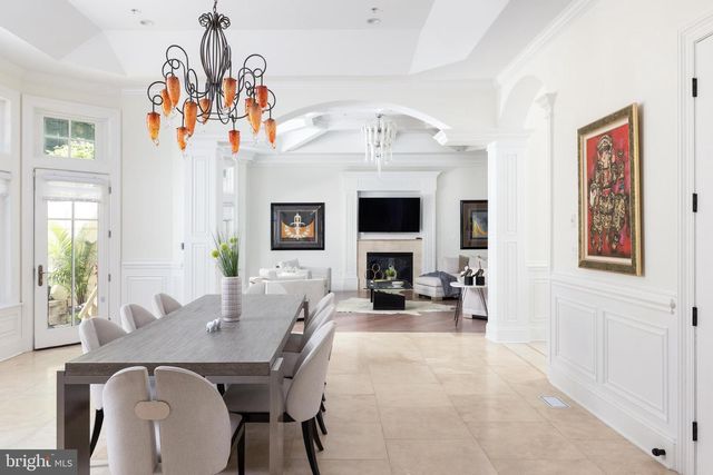 5821 GOLDSBORO RD, Bethesda, MD 20817