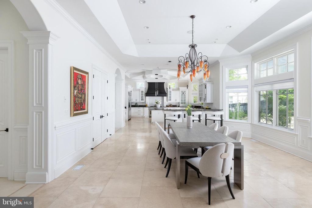 Image 18 of property listing at 5821 GOLDSBORO RD, Bethesda, MD 20817