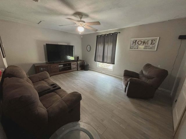 16887 Main Street, Splendora, TX 77372