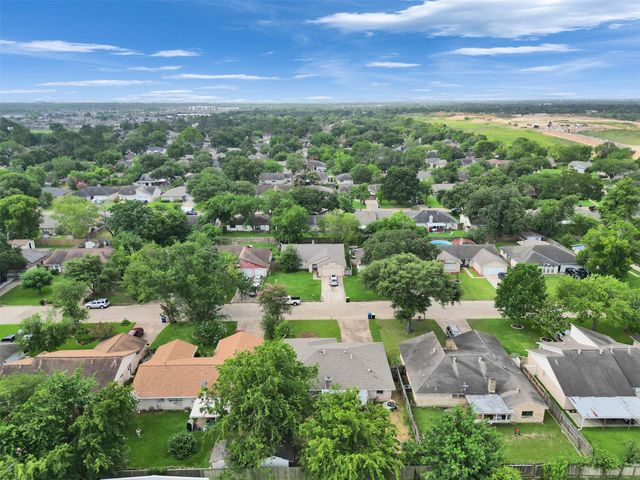 18726 Wood Glen Lane, Houston, TX 77084