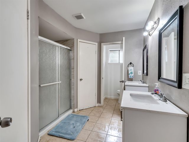 18726 Wood Glen Lane, Houston, TX 77084