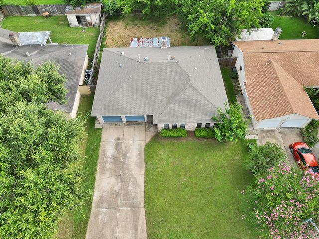 18726 Wood Glen Lane, Houston, TX 77084
