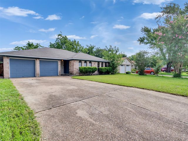 18726 Wood Glen Lane, Houston, TX 77084
