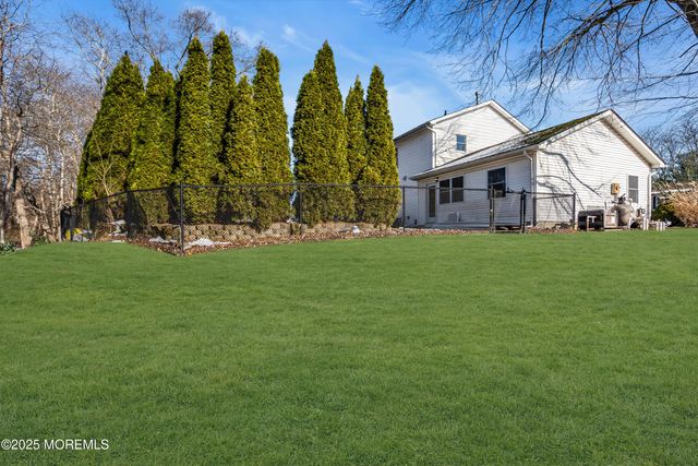 55 Hickory Hill Road, Jackson, NJ 08527