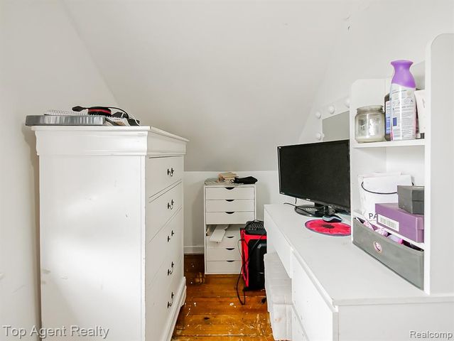 17236 Euclid Avenue, Allen Park, MI 48101