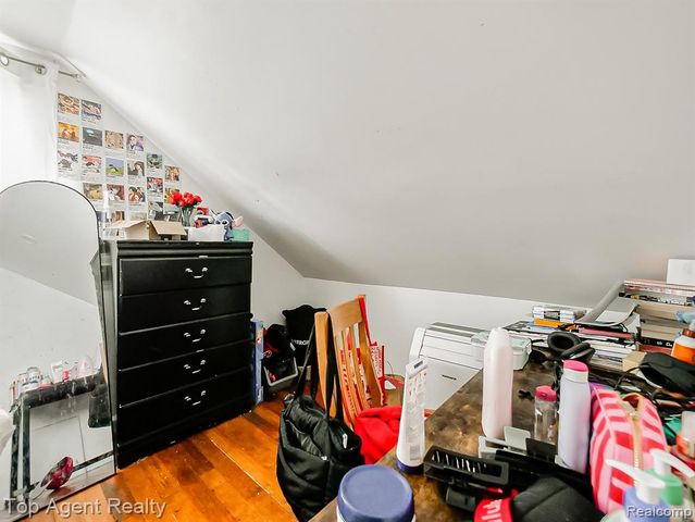 17236 Euclid Avenue, Allen Park, MI 48101