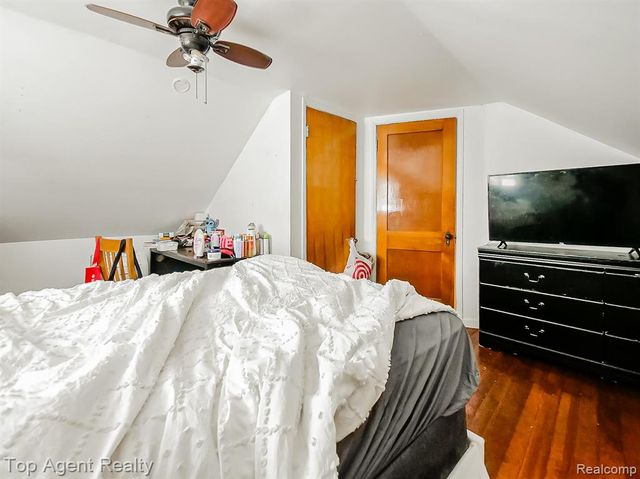 17236 Euclid Avenue, Allen Park, MI 48101