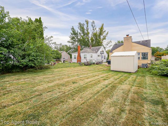 17236 Euclid Avenue, Allen Park, MI 48101