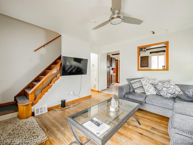 17236 Euclid Avenue, Allen Park, MI 48101