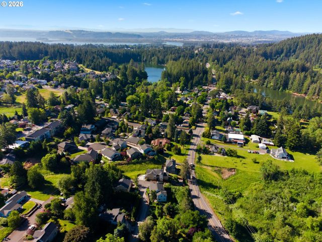 445 Ne 43RD Cir, Camas, WA 98607