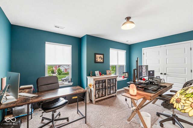 5242 Tulip Tree Drive, Noblesville, IN 46062