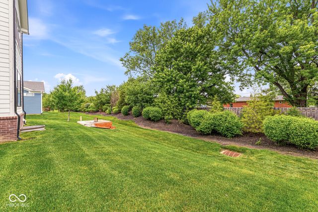 5242 Tulip Tree Drive, Noblesville, IN 46062