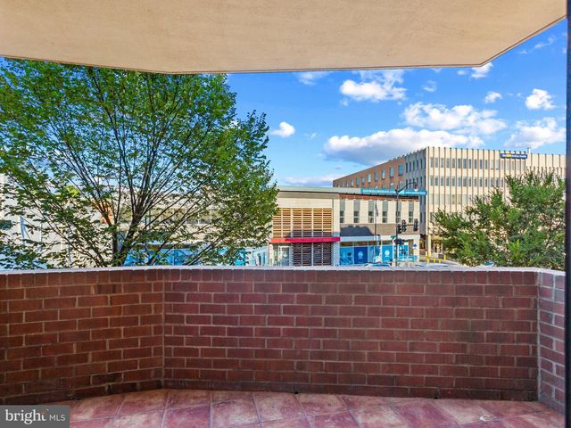 2320 WISCONSIN AVE NW #206, Washington, DC 20007