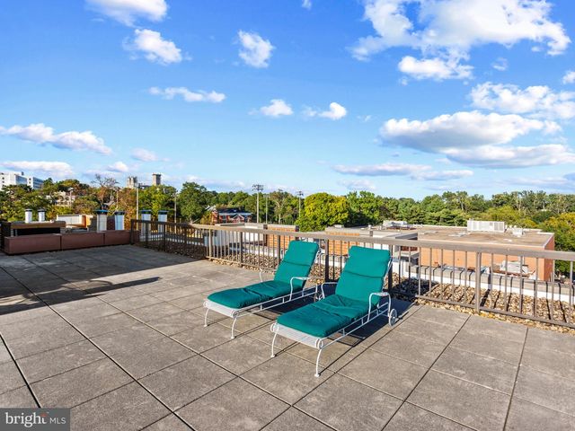 2320 WISCONSIN AVE NW #206, Washington, DC 20007