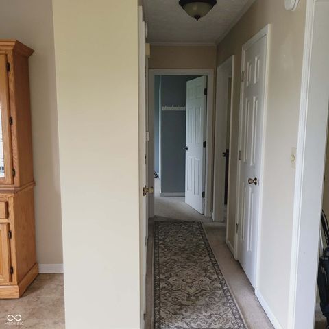 7960 W 800 N, Fairland, IN 46126