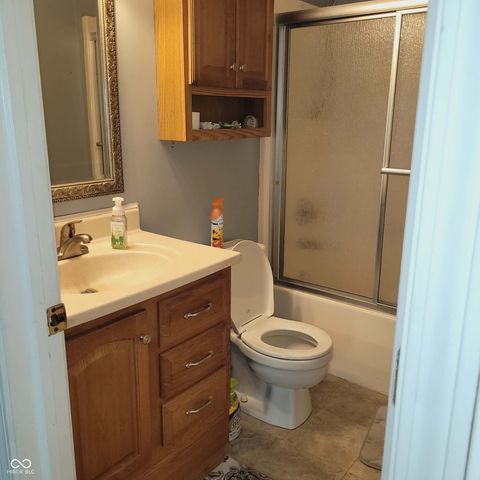 7960 W 800 N, Fairland, IN 46126