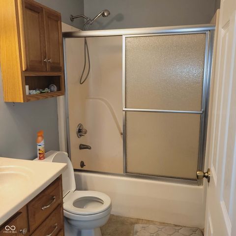 7960 W 800 N, Fairland, IN 46126