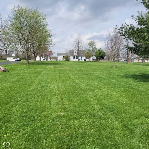 7960 W 800 N, Fairland, IN 46126