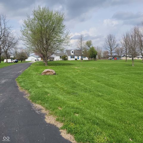 7960 W 800 N, Fairland, IN 46126
