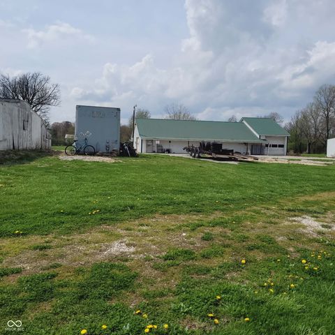 7960 W 800 N, Fairland, IN 46126