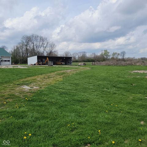 7960 W 800 N, Fairland, IN 46126