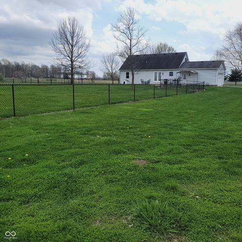 7960 W 800 N, Fairland, IN 46126