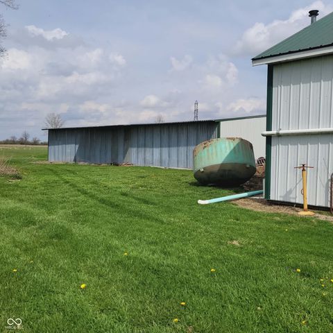 7960 W 800 N, Fairland, IN 46126