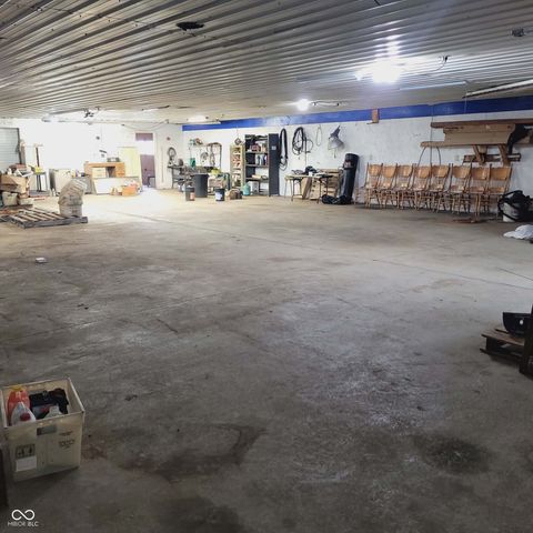 7960 W 800 N, Fairland, IN 46126