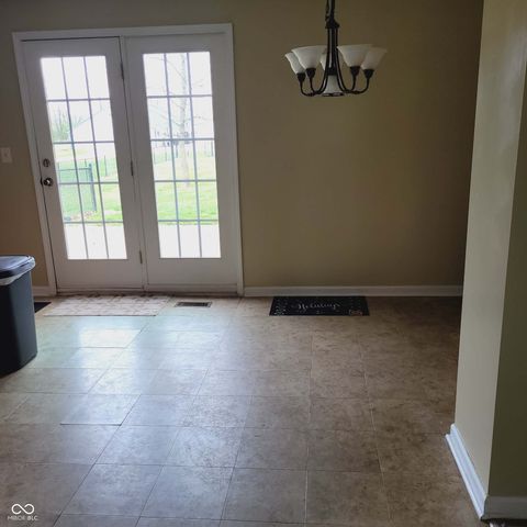 7960 W 800 N, Fairland, IN 46126