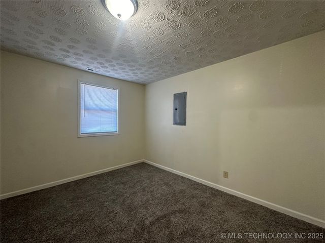 8234 E 400, Strang, OK 74367