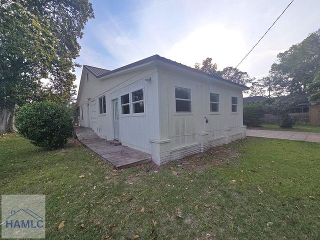 412 Orange Street, Jesup, GA 31545