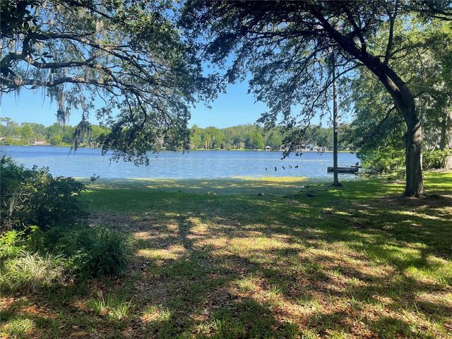 4965 PURITAN CIRCLE 401, Tampa, FL 33617
