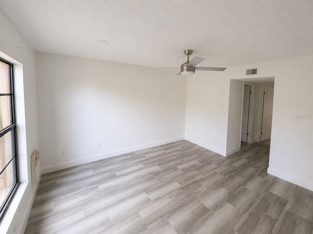 4965 PURITAN CIRCLE 401, Tampa, FL 33617