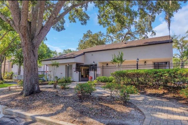4965 PURITAN CIRCLE 401, Tampa, FL 33617