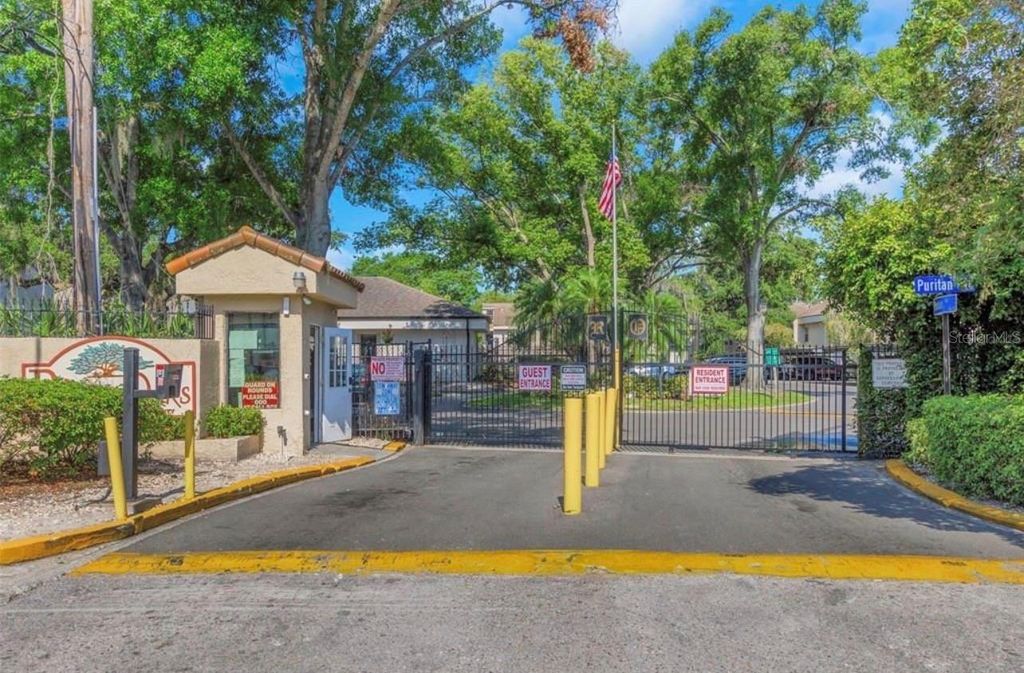 4965 PURITAN CIRCLE 401, Tampa, FL 33617