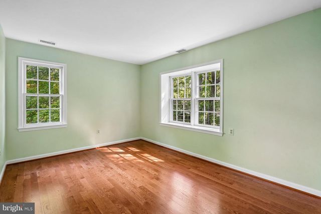 10802 DAYFLOWER CT, Reston, VA 20191