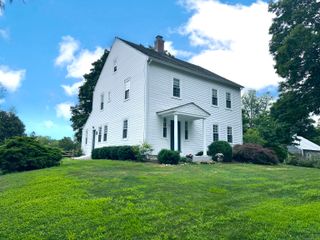 37 Lane Street, Shelton, CT 06484