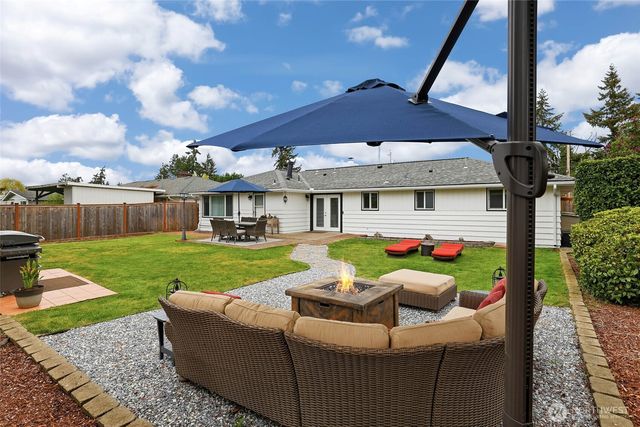 23449 28th Avenue S, Des Moines, WA 98198