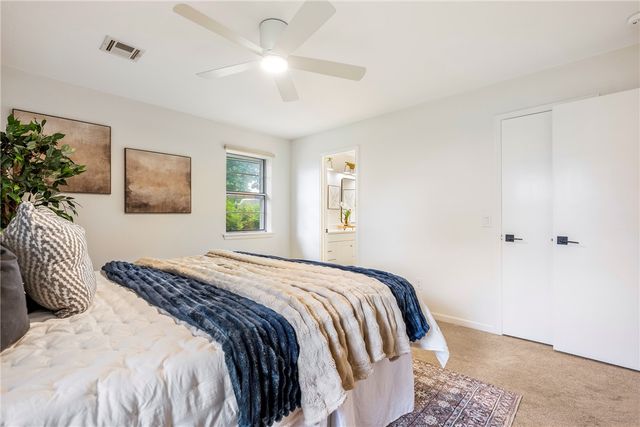 2202 SE 16th Street, Bentonville, AR 72712