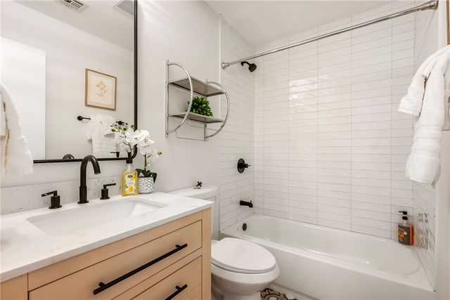 2202 SE 16th Street, Bentonville, AR 72712