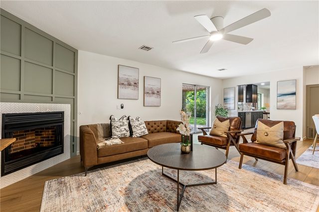 2202 SE 16th Street, Bentonville, AR 72712