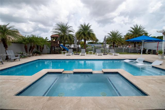20053 SW 103rd Ave, Cutler Bay, FL 33189